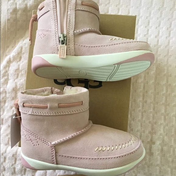 UGG Other - BNWT UGG for toddler size 8